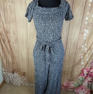 Old Navy Black And White Abstract Pattern Convertible Off-Shoulder Jumpsuit